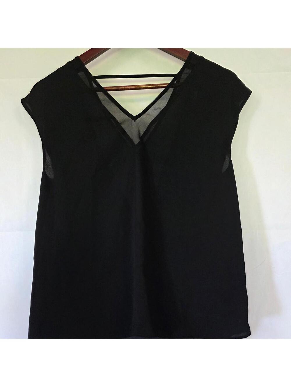 Black Express sheer blouse with V-neck and cap sleeves #sheer #vneck